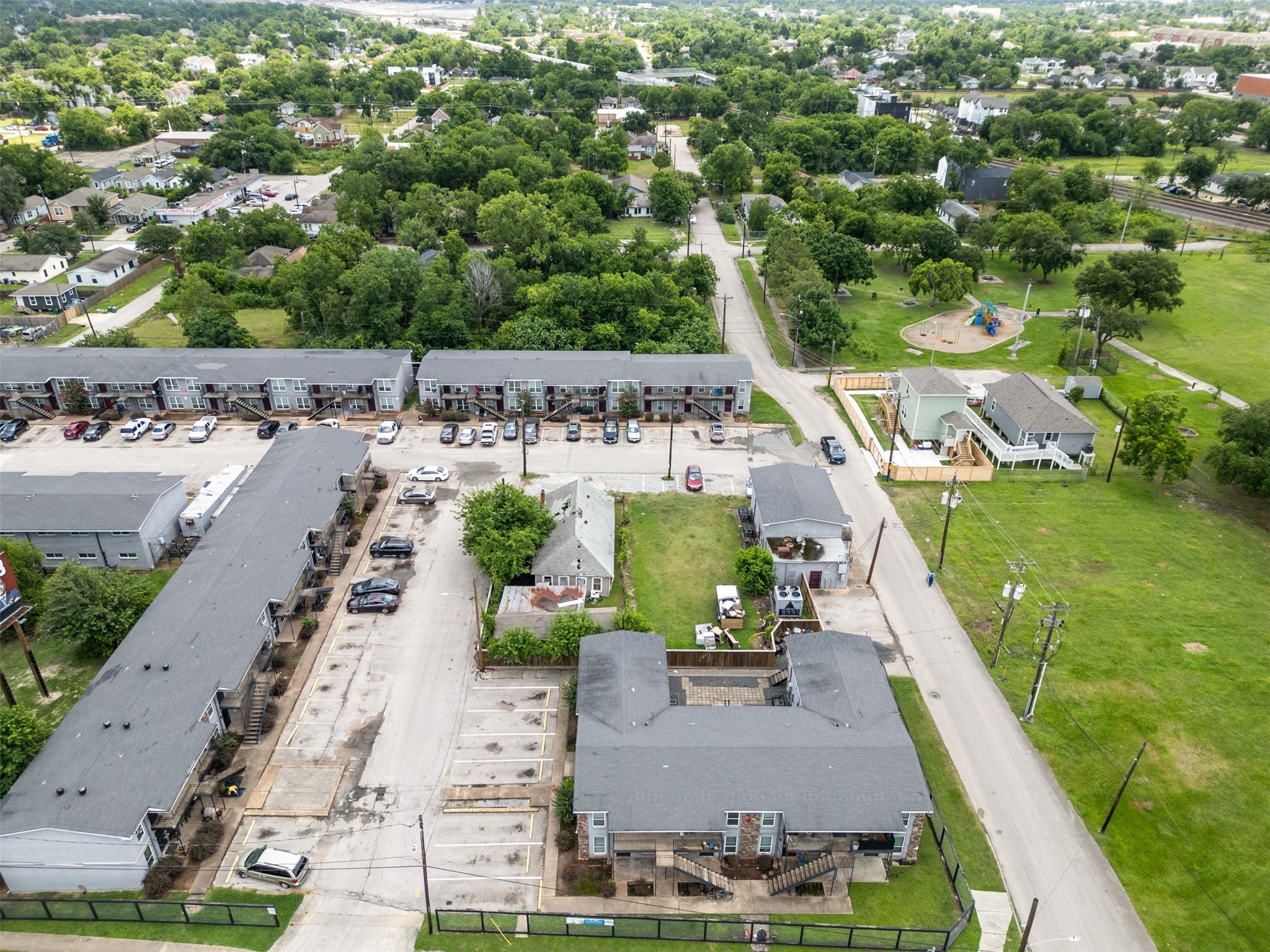 2007 Massie Street Houston, TX 77026 - Photo 14 of 20