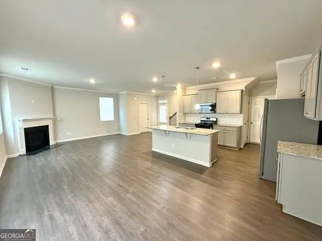 $2,150 | 5831 Screech Owl Drive, Flowery Branch, GA 30542