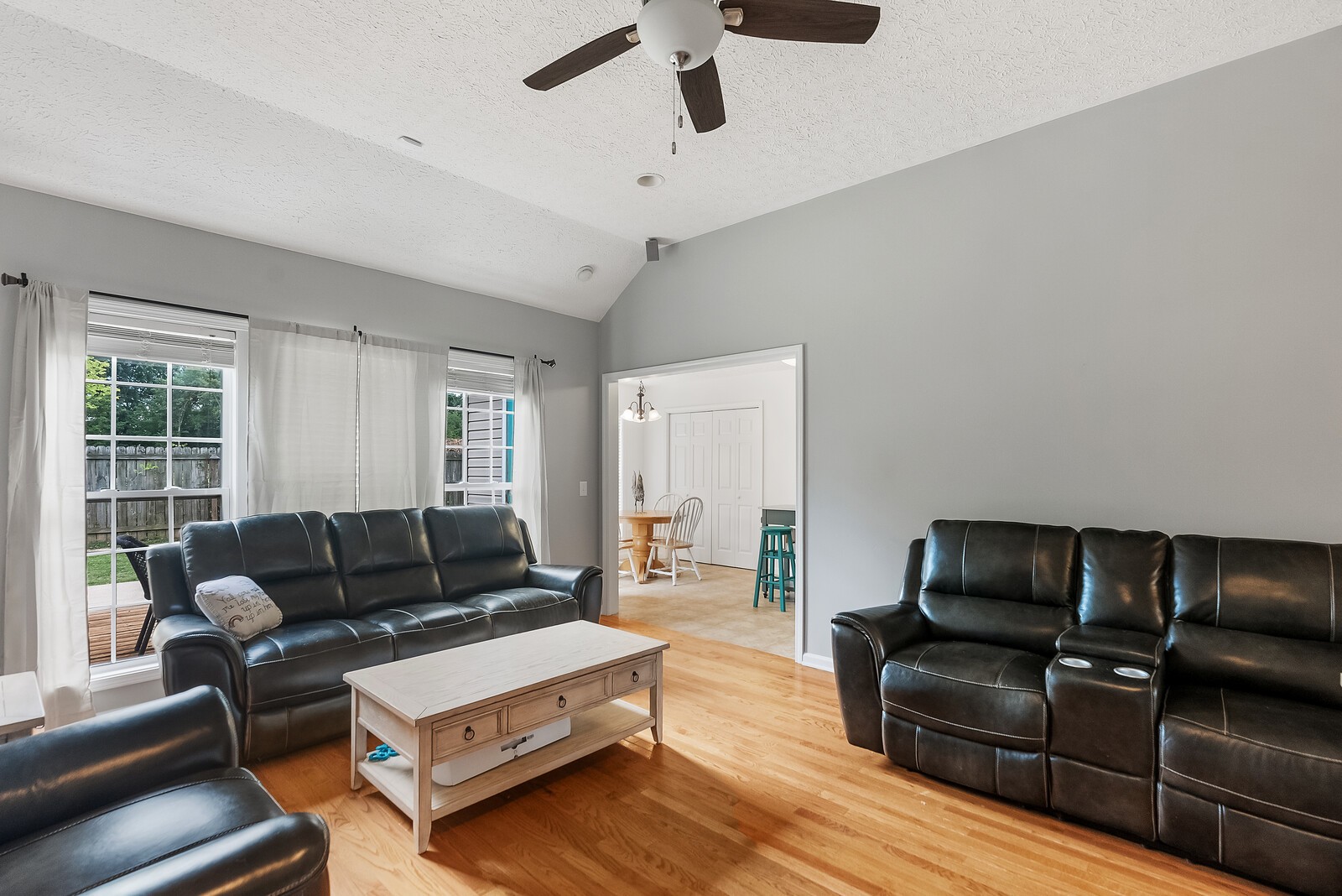 509 Berry Circle Springfield, TN 37172 - Photo 7 of 20 a living room with furniture and wooden floor