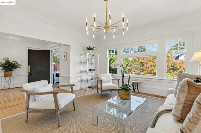 $1,650,000 | 50 Lake Avenue, Piedmont, CA 94611