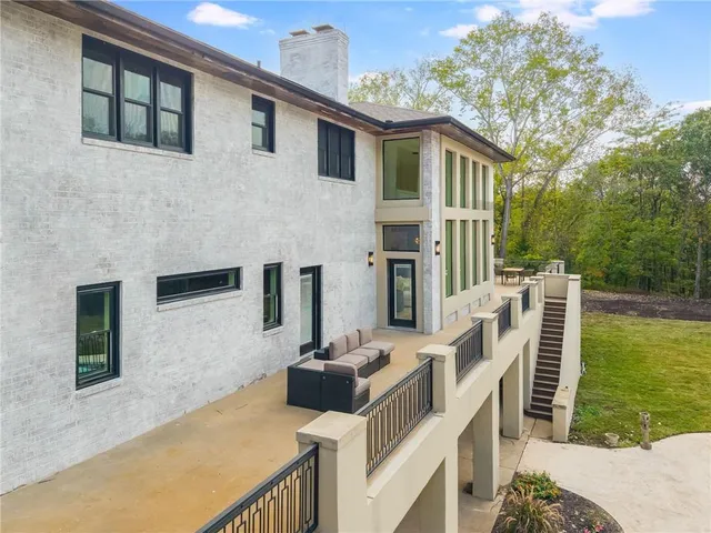 $2,450,000 | 1701 Northwest Duncan Road, Blue Springs, MO 64015