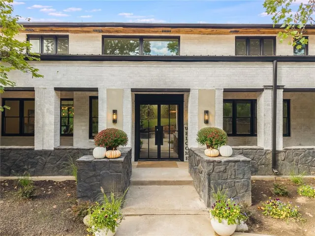 $2,450,000 | 1701 Northwest Duncan Road, Blue Springs, MO 64015