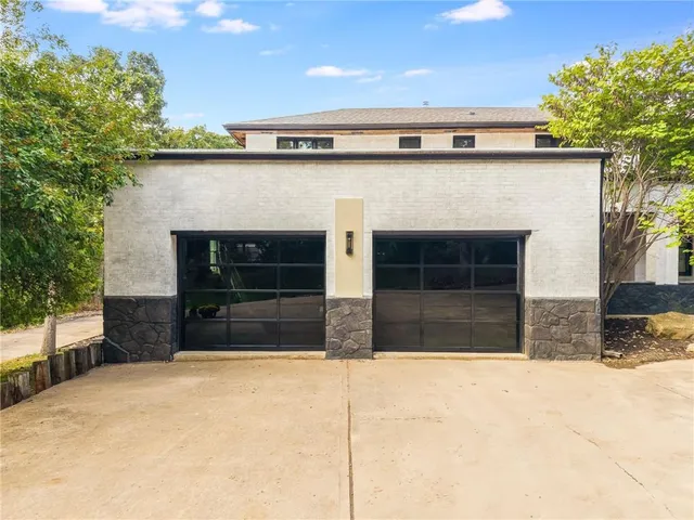 $2,450,000 | 1701 Northwest Duncan Road, Blue Springs, MO 64015
