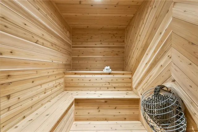 $2,450,000 | 1701 Northwest Duncan Road, Blue Springs, MO 64015