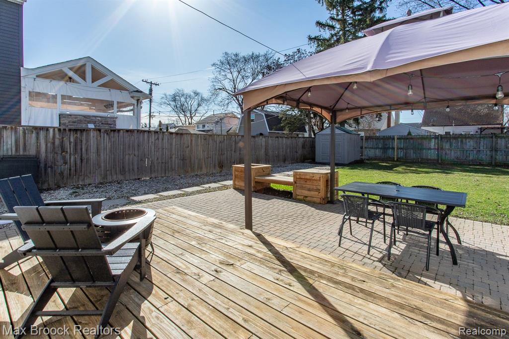 1209 Harvard Road Berkley, MI 48072 - Photo 41 of 48