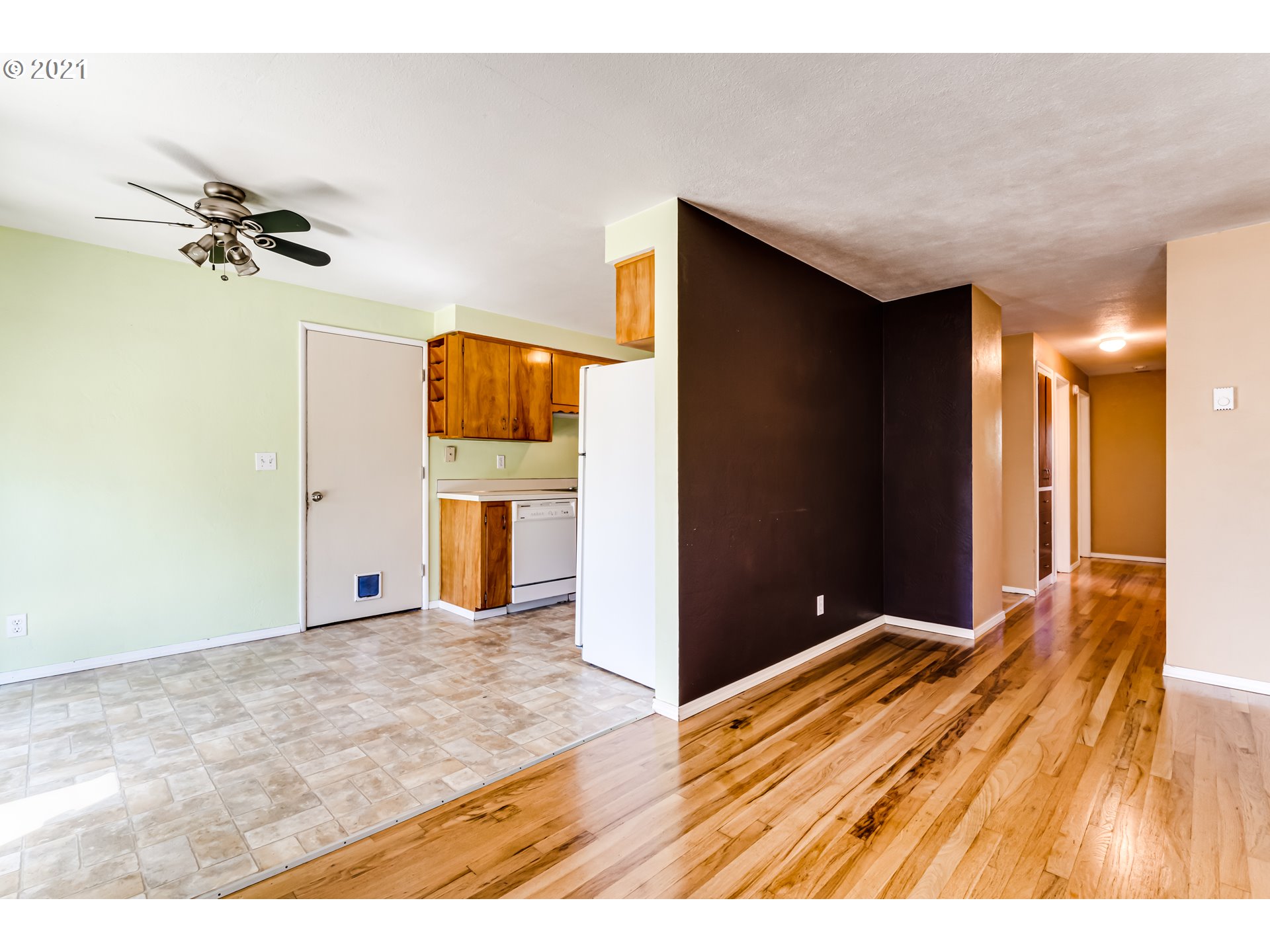 688 South 38th Street Springfield, OR 97478 - Photo 11 of 31