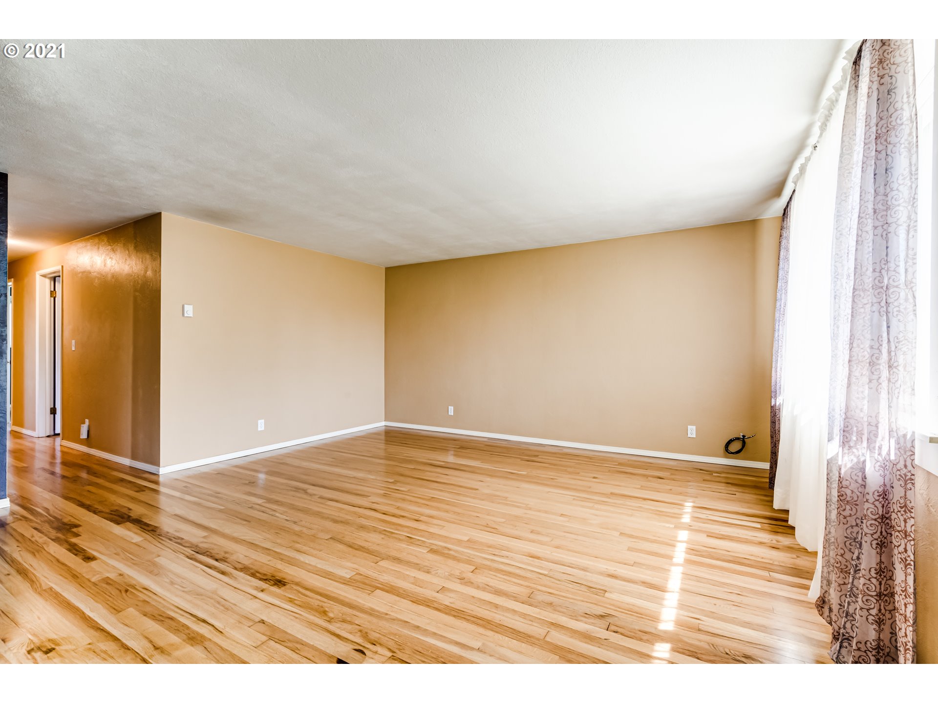 688 South 38th Street Springfield, OR 97478 - Photo 12 of 31