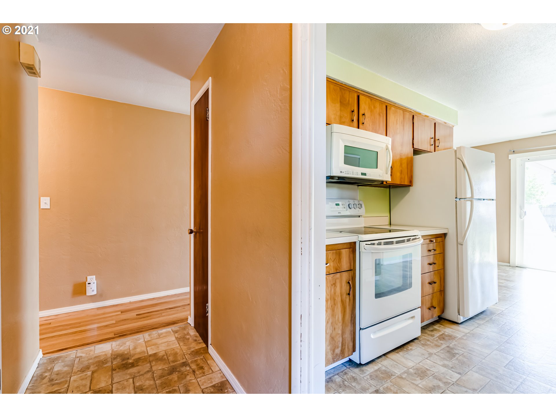 688 South 38th Street Springfield, OR 97478 - Photo 5 of 31