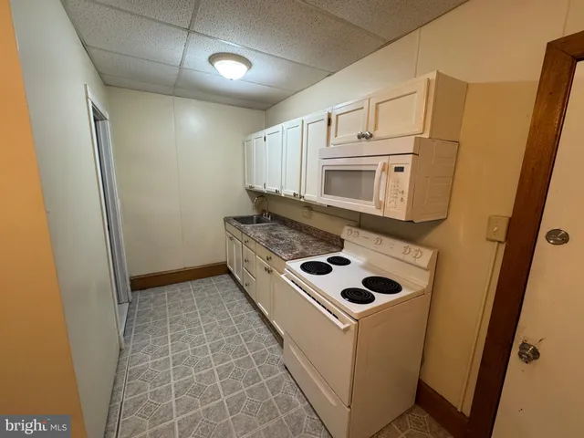 $900 | 614 Mahantongo Street, Pottsville, PA 17901