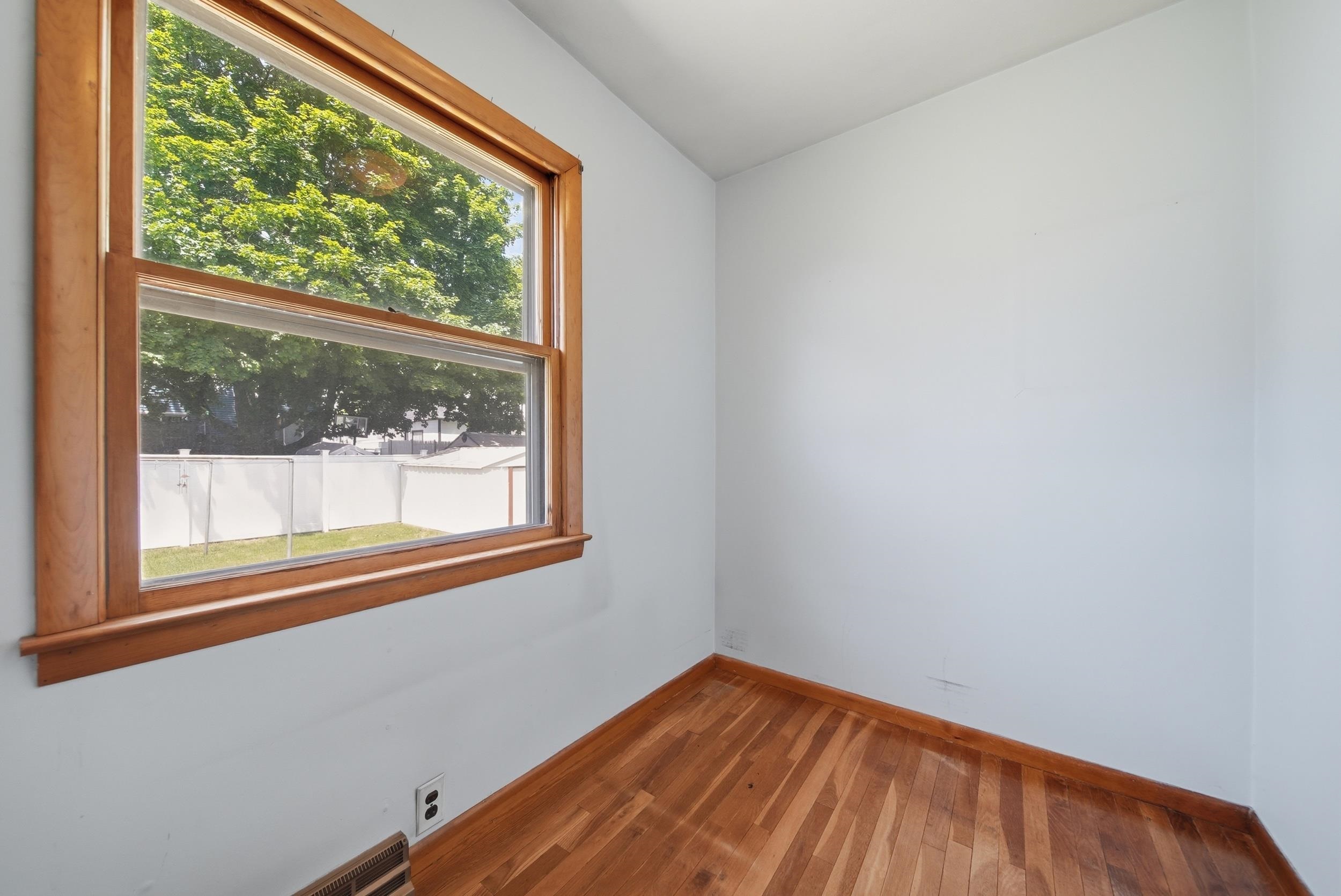434 Cilley Road Manchester, NH 03103 - Photo 18 of 29
