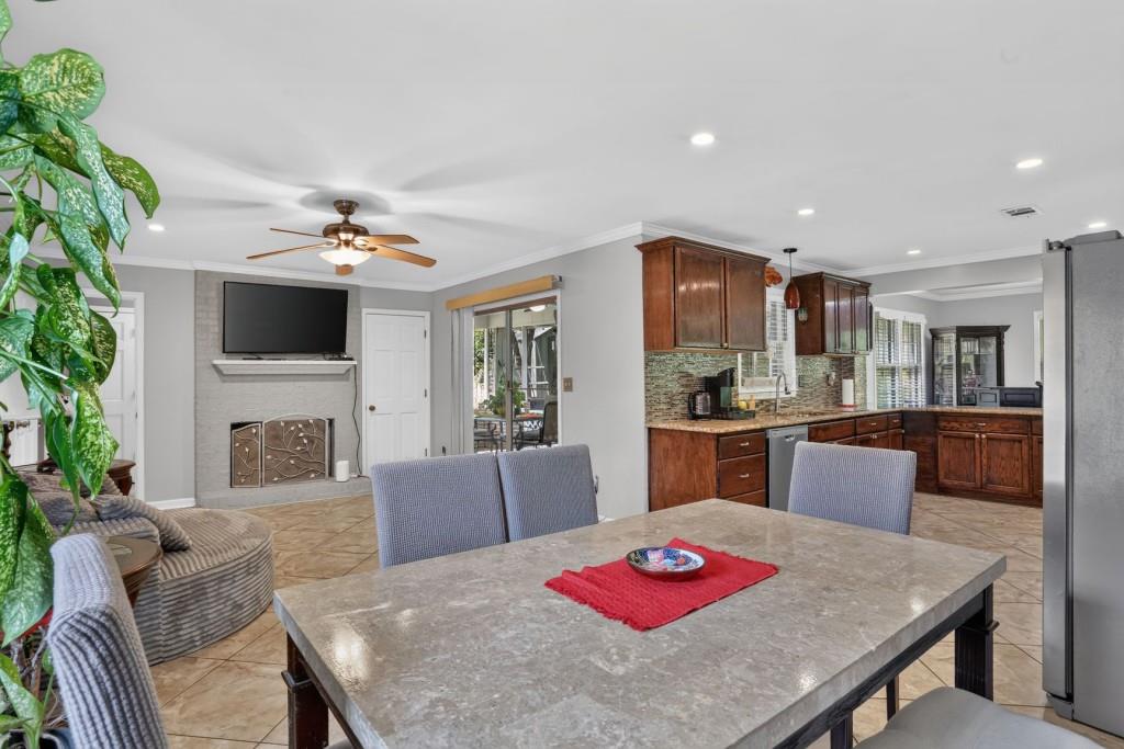 716 Bruce Way Southwest Lilburn, GA 30047 - Photo 9 of 20