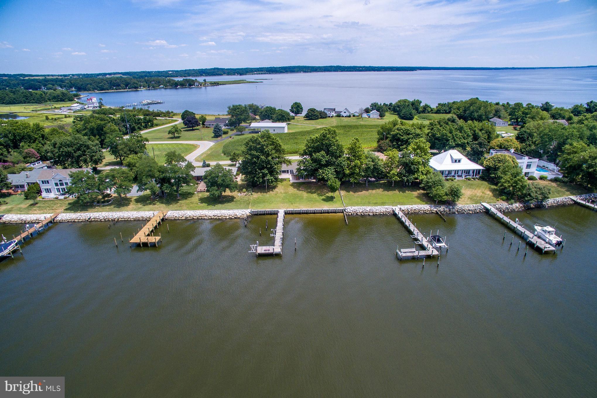9335 River View Road Broomes Island, MD 20615 - Photo 1 of 30 Brick Rambler on Patuxent River (middle pier)