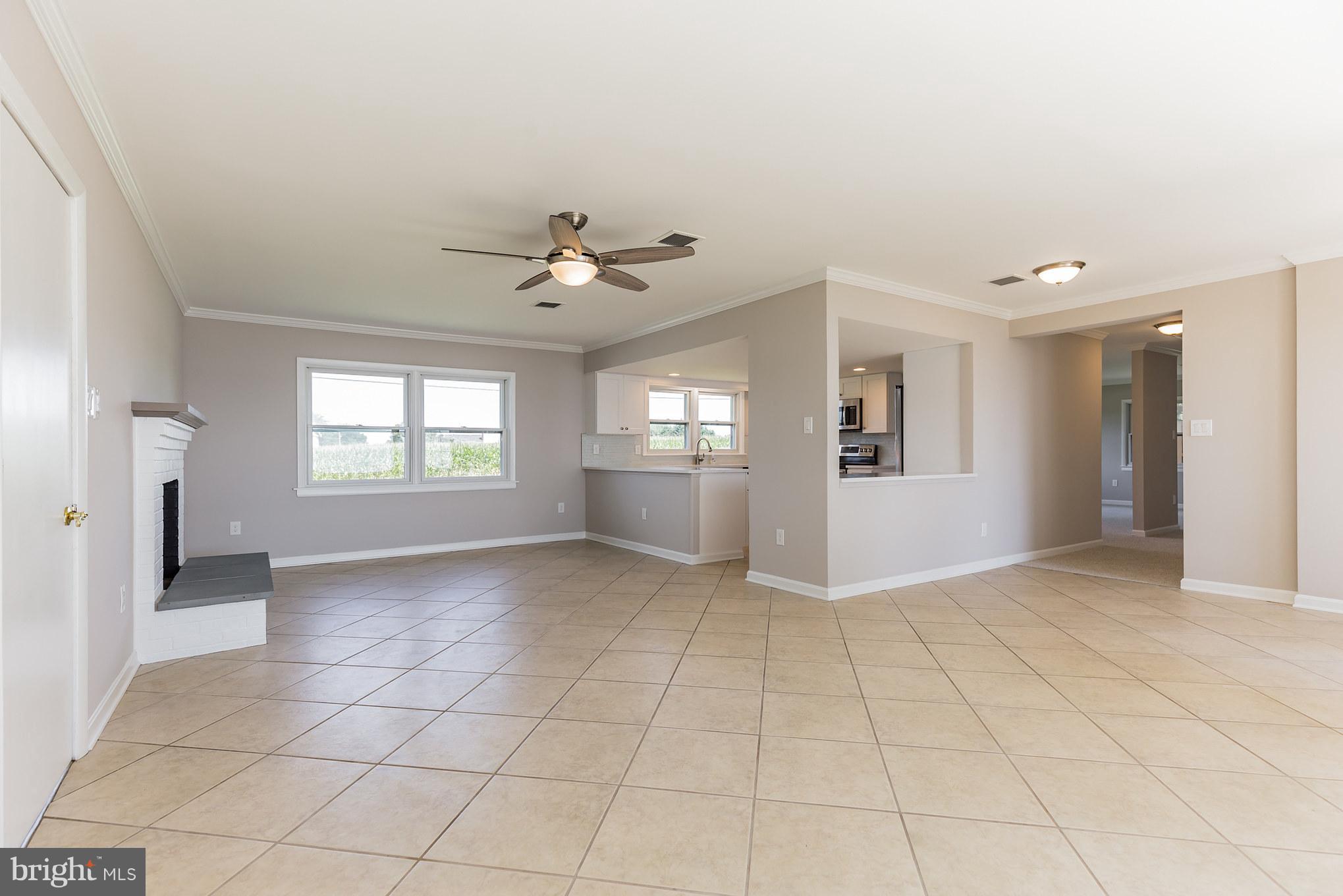 9335 River View Road Broomes Island, MD 20615 - Photo 5 of 30 Great Room w/fireplace