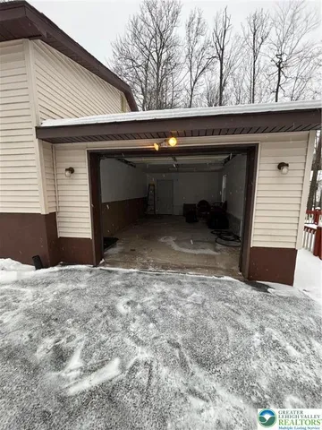 $1,950 | 9203 Westwood Drive, Tobyhanna, PA 18466