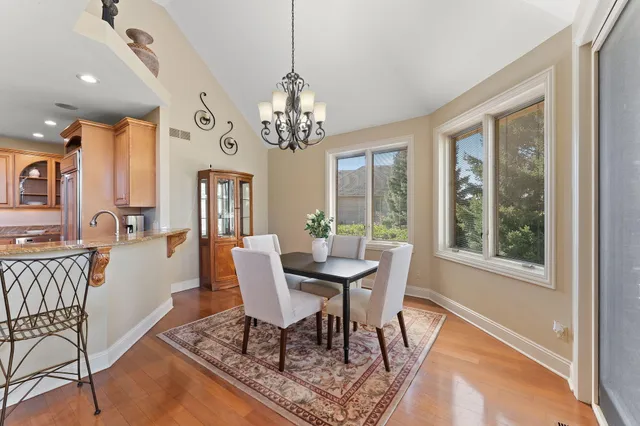 $779,000 | 2131 White Oak Lane, Highland, IN 46322