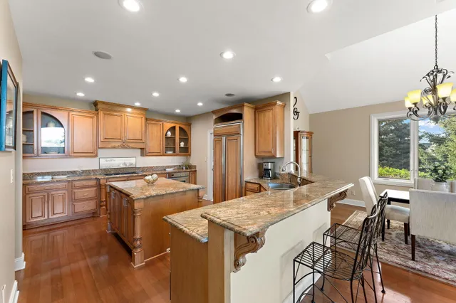 $779,000 | 2131 White Oak Lane, Highland, IN 46322