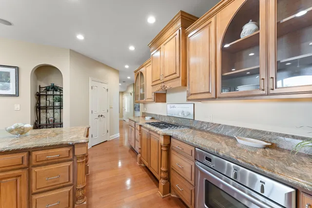 $779,000 | 2131 White Oak Lane, Highland, IN 46322