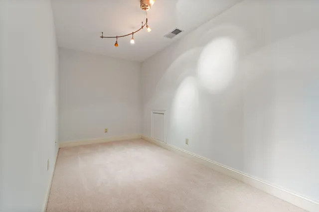 $779,000 | 2131 White Oak Lane, Highland, IN 46322