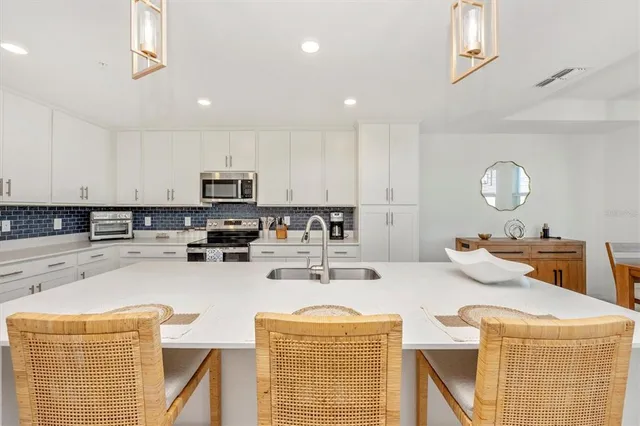 $5,500 | 17625 Opal Sand Drive, Unit 207, Venice, FL 34293