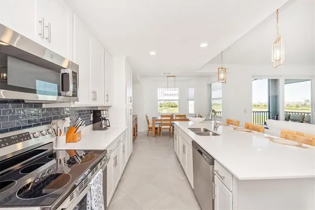 $5,500 | 17625 Opal Sand Drive, Unit 207, Venice, FL 34293