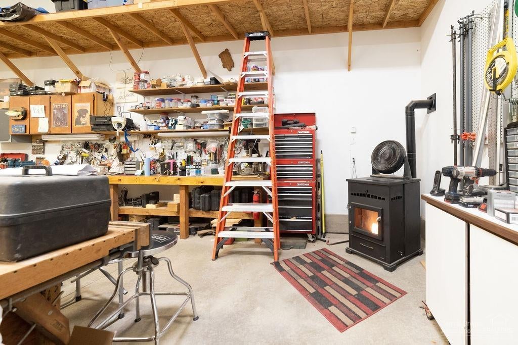 60180 Turquoise Road Bend, OR 97702 - Photo 20 of 25 Additional Photo