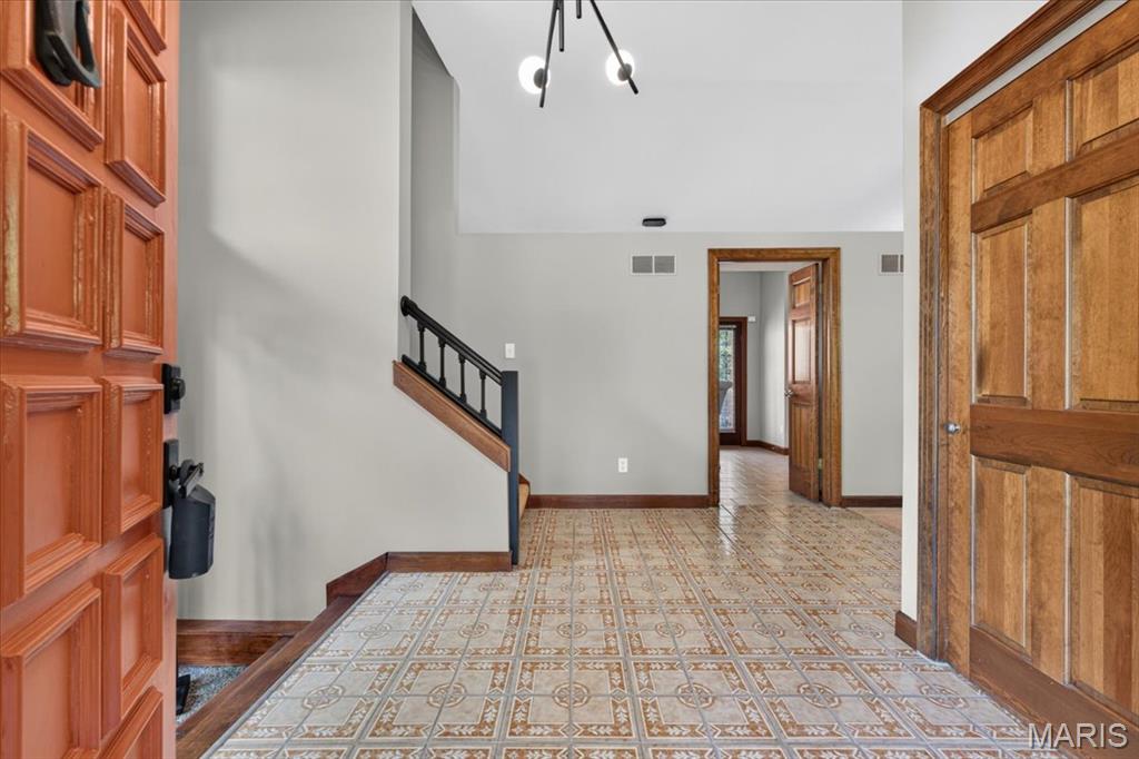 11441 Ladue Road St. Louis, MO 63141 - Photo 4 of 74 Gallery Image 4