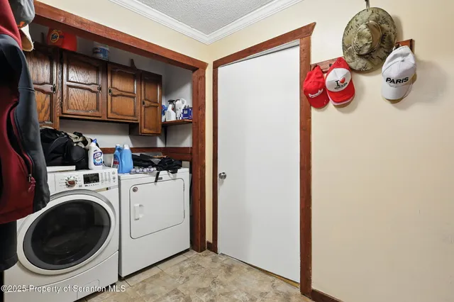 $619,000 | 3 Wagon Road, Lake Ariel, PA 18436