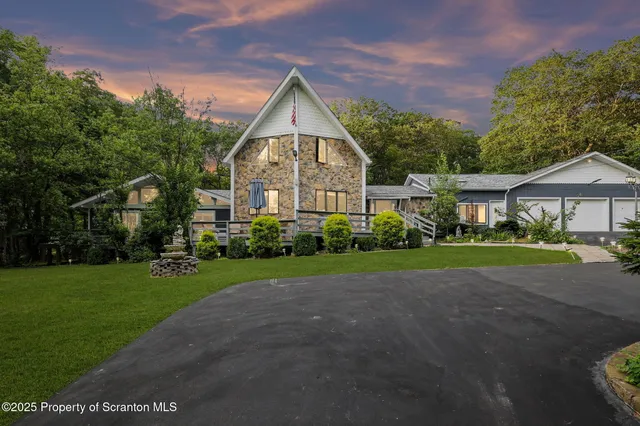 $619,000 | 3 Wagon Road, Lake Ariel, PA 18436