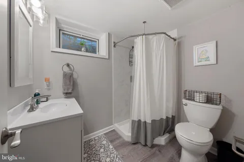 $1,050,000 | 161 Rolling Road, Bala Cynwyd, PA 19004