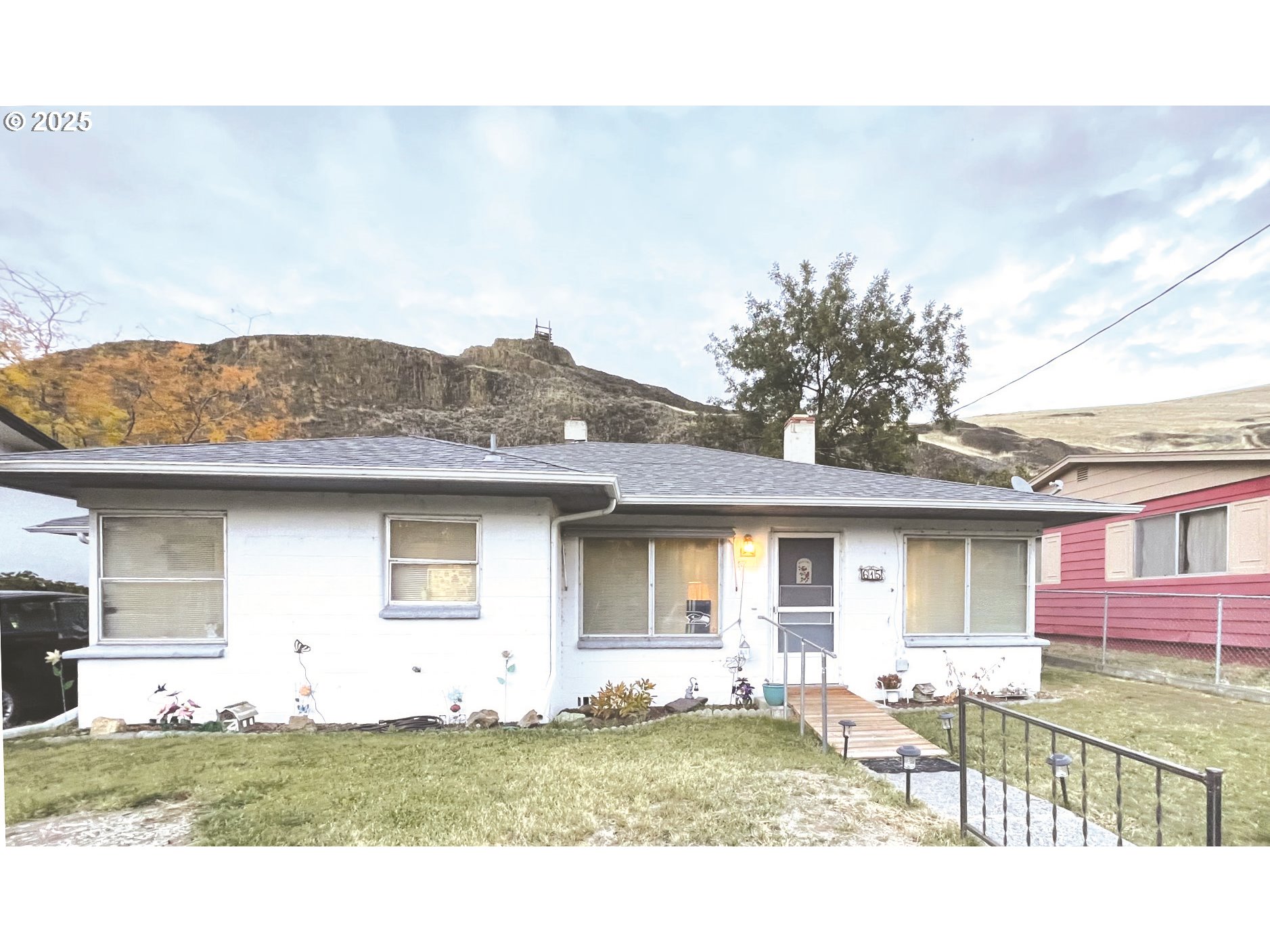 615 South E Hager Street Heppner, OR 97836 - Photo 1 of 14 a house view with a backyard space