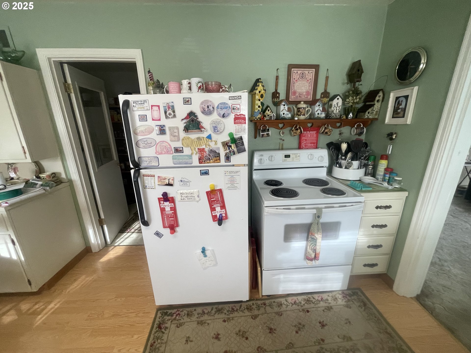615 South E Hager Street Heppner, OR 97836 - Photo 14 of 14 a utility room with dryer and washer
