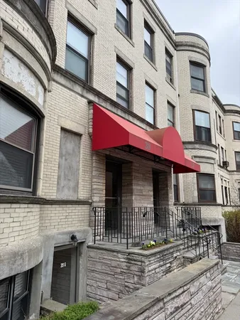 $6,200 | 39 St Paul Street, Unit 2, Brookline, MA 02446