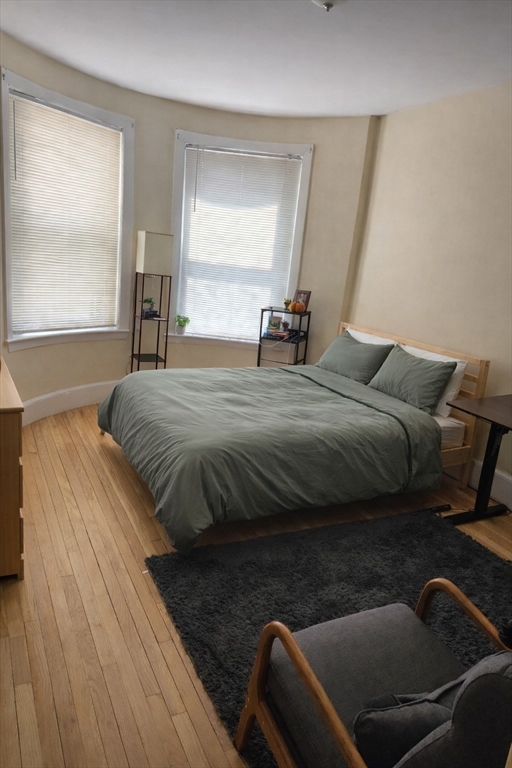 39 St Paul Street, Unit 2 Brookline, MA 02446 - Photo 4 of 11