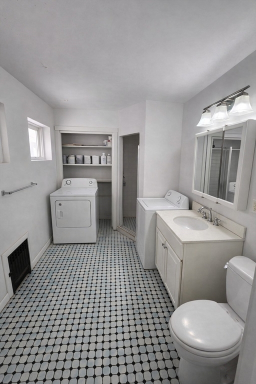 39 St Paul Street, Unit 2 Brookline, MA 02446 - Photo 8 of 11