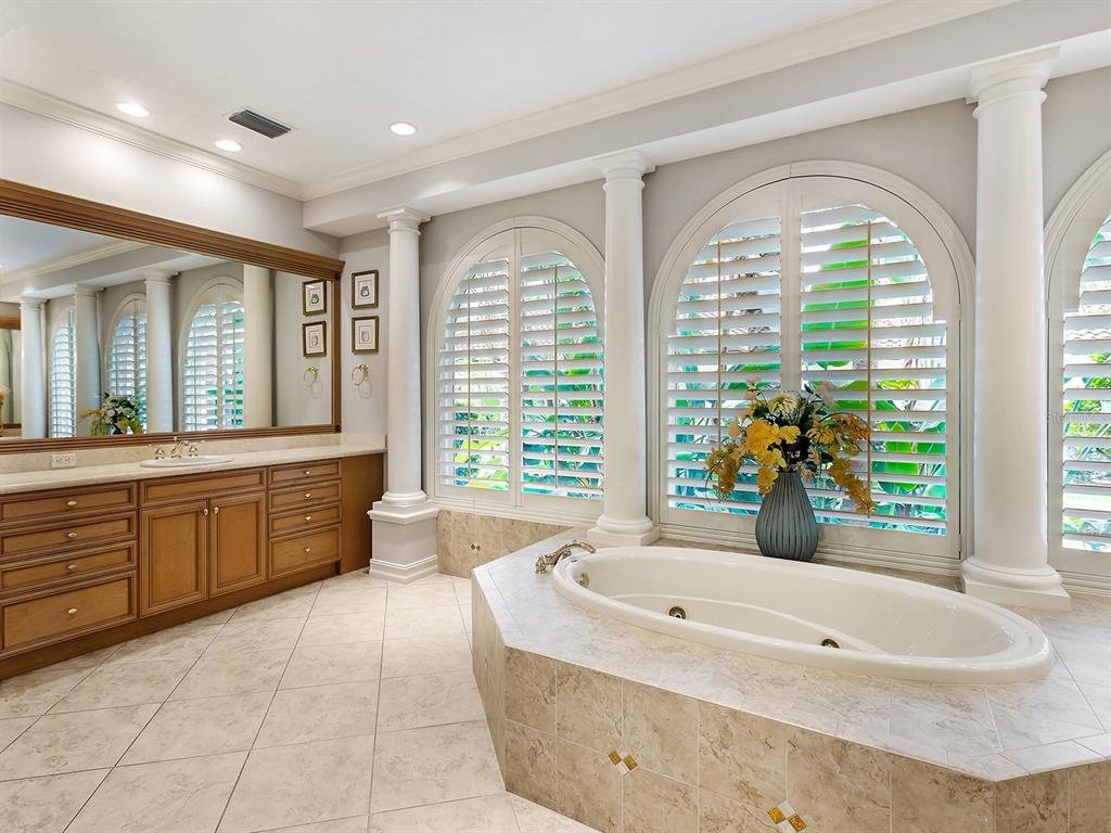 19428 Ganton Avenue Lakewood Ranch, FL 34202 - Photo 47 of 96
