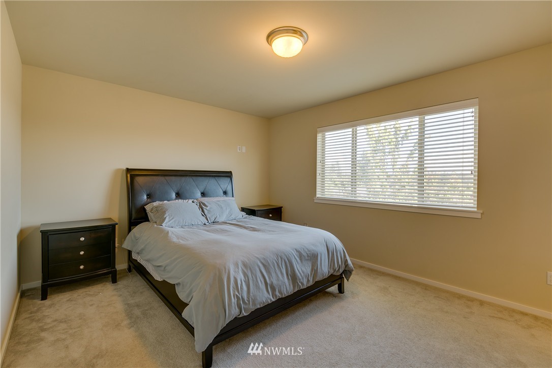 117 164th Place Southeast Bothell, WA 98012 - Photo 14 of 21 Gallery Image 14