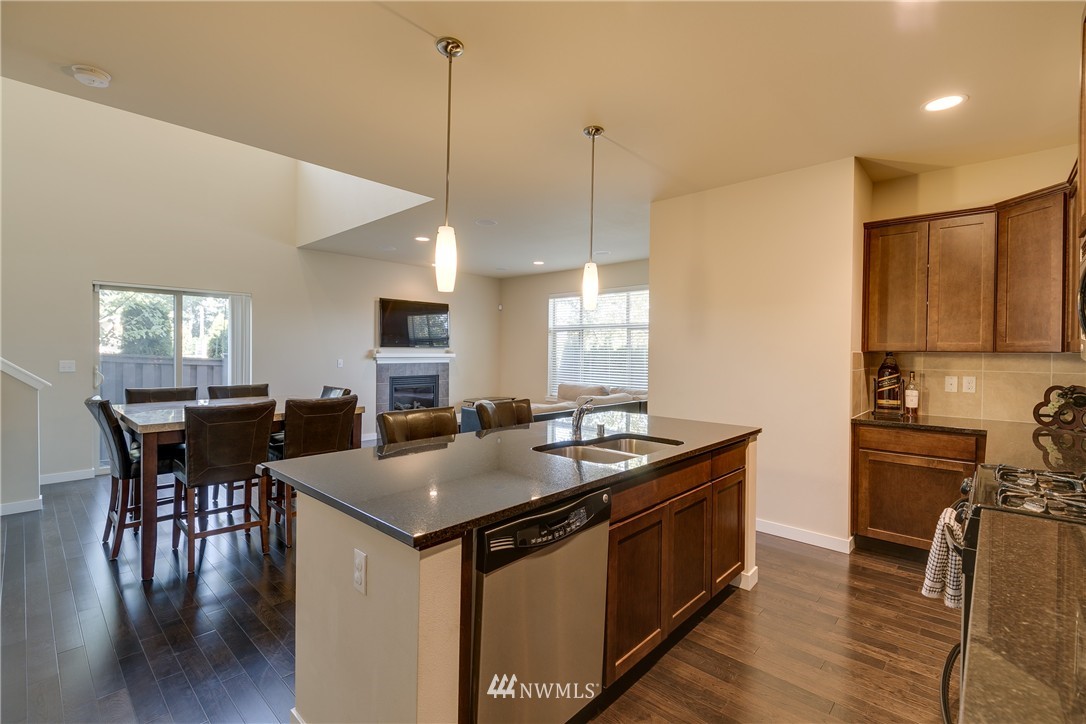 117 164th Place Southeast Bothell, WA 98012 - Photo 5 of 21 Gallery Image 5