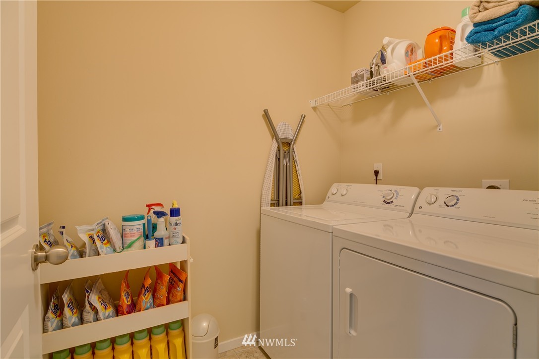 117 164th Place Southeast Bothell, WA 98012 - Photo 6 of 21 Gallery Image 6