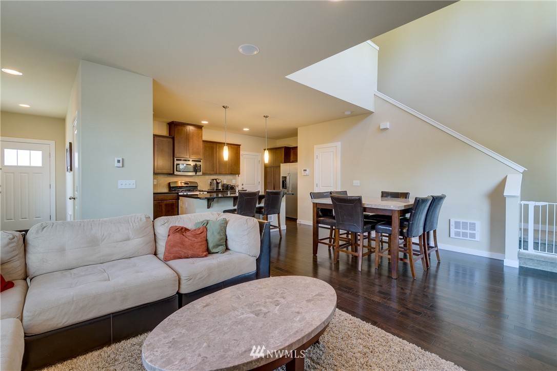 117 164th Place Southeast Bothell, WA 98012 - Photo 10 of 21 Gallery Image 10