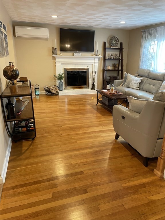 119 Harding Street Medfield, MA 02052 - Photo 16 of 17 Gallery Image 16