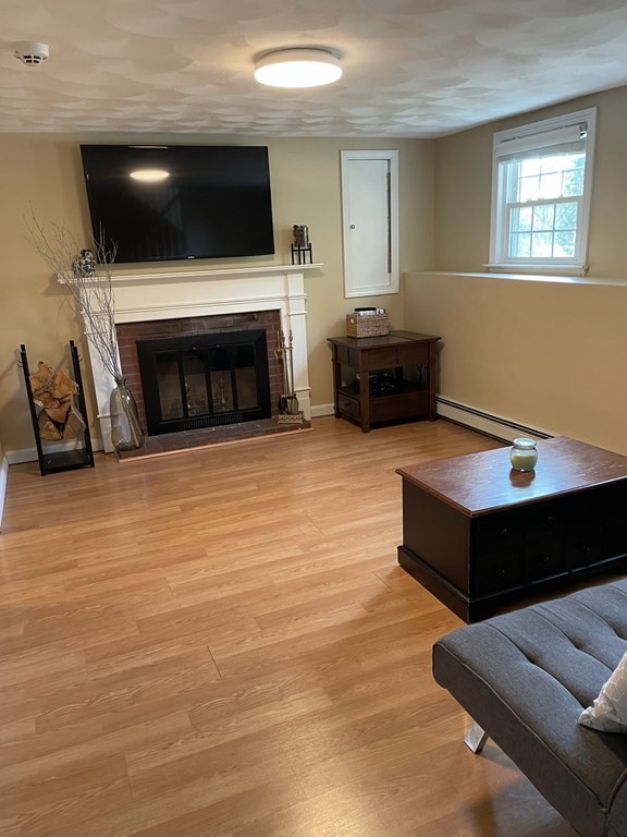 119 Harding Street Medfield, MA 02052 - Photo 6 of 17 Gallery Image 6