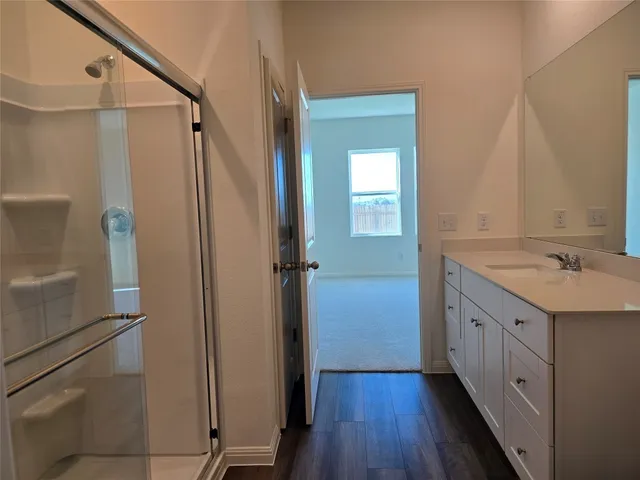 $2,100 | 202 Fox Hvn Road, Hutto, TX 78634