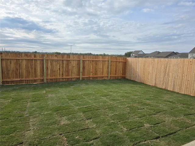 $2,100 | 202 Fox Hvn Road, Hutto, TX 78634