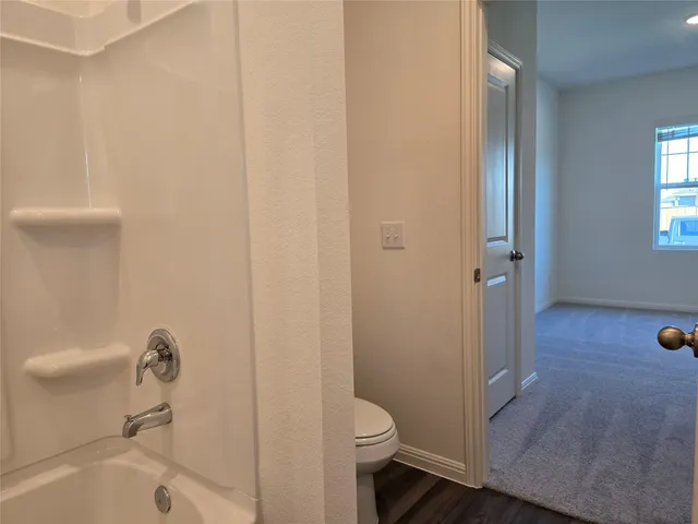 $2,100 | 202 Fox Hvn Road, Hutto, TX 78634