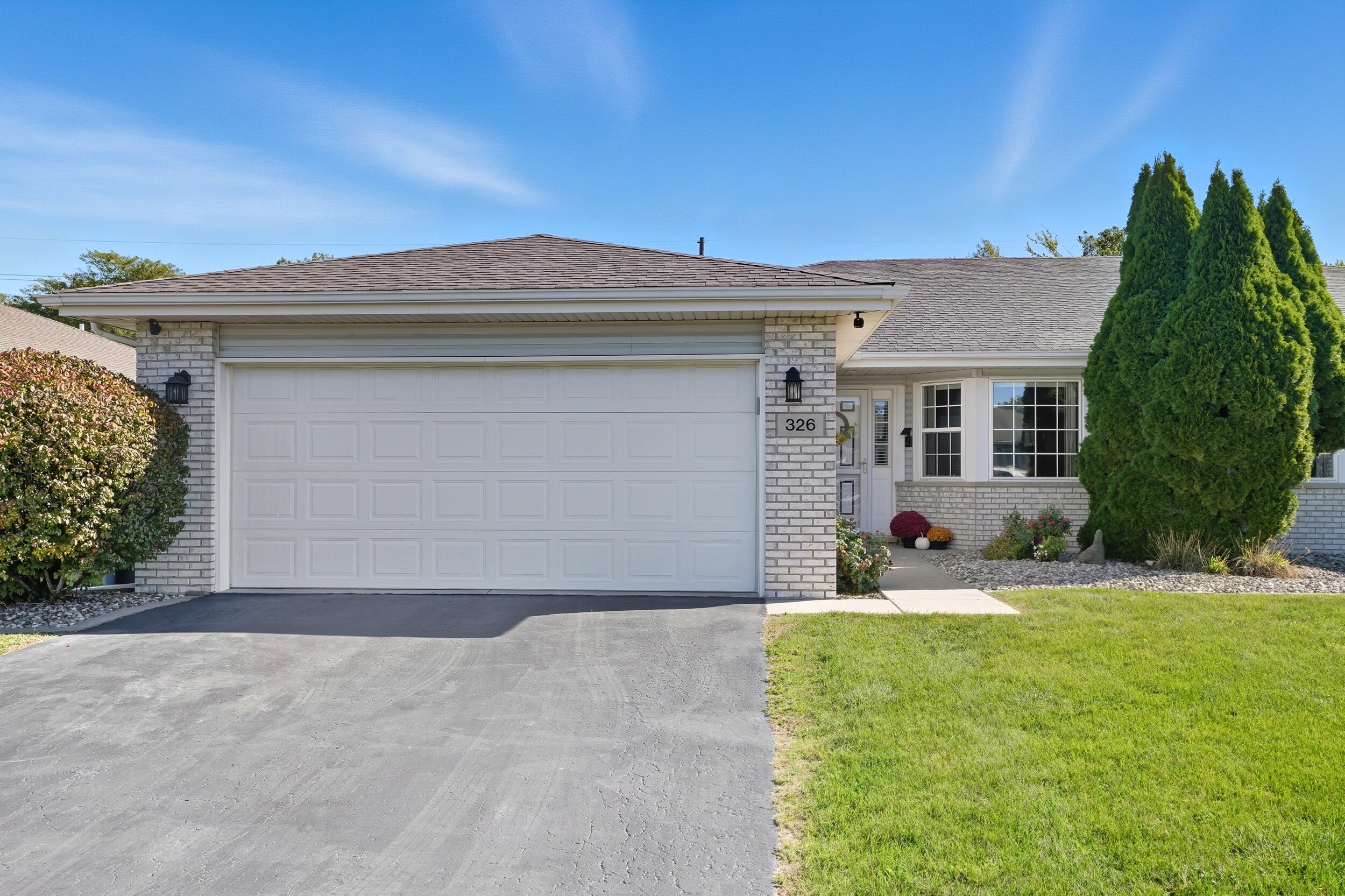 326 Pine Ridge Circle Lowell, IN 46356 - Photo 1 of 17 2500x1665