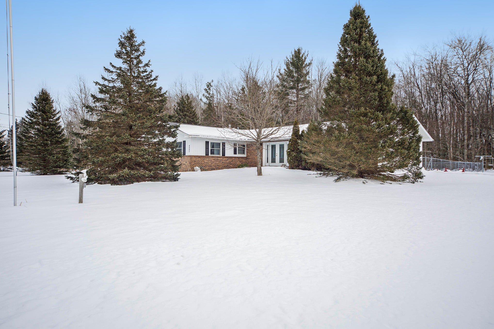 4843 Van Tyle Road Gaylord, MI 49735 - Photo 8 of 27 Gallery Image 8