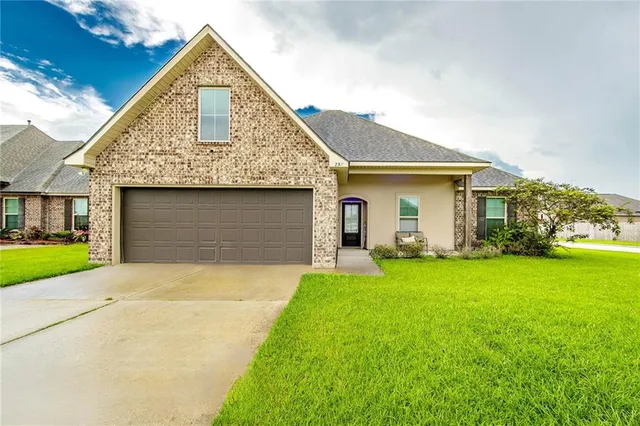 $255,000 | 238 Highland Oaks Avenue, Gray, LA 70359