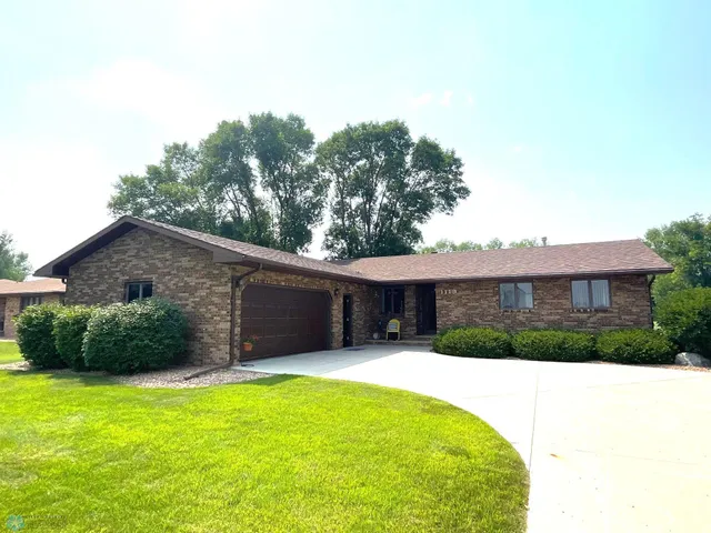 $314,900 | 1119 Main Street, Breckenridge, MN 56520