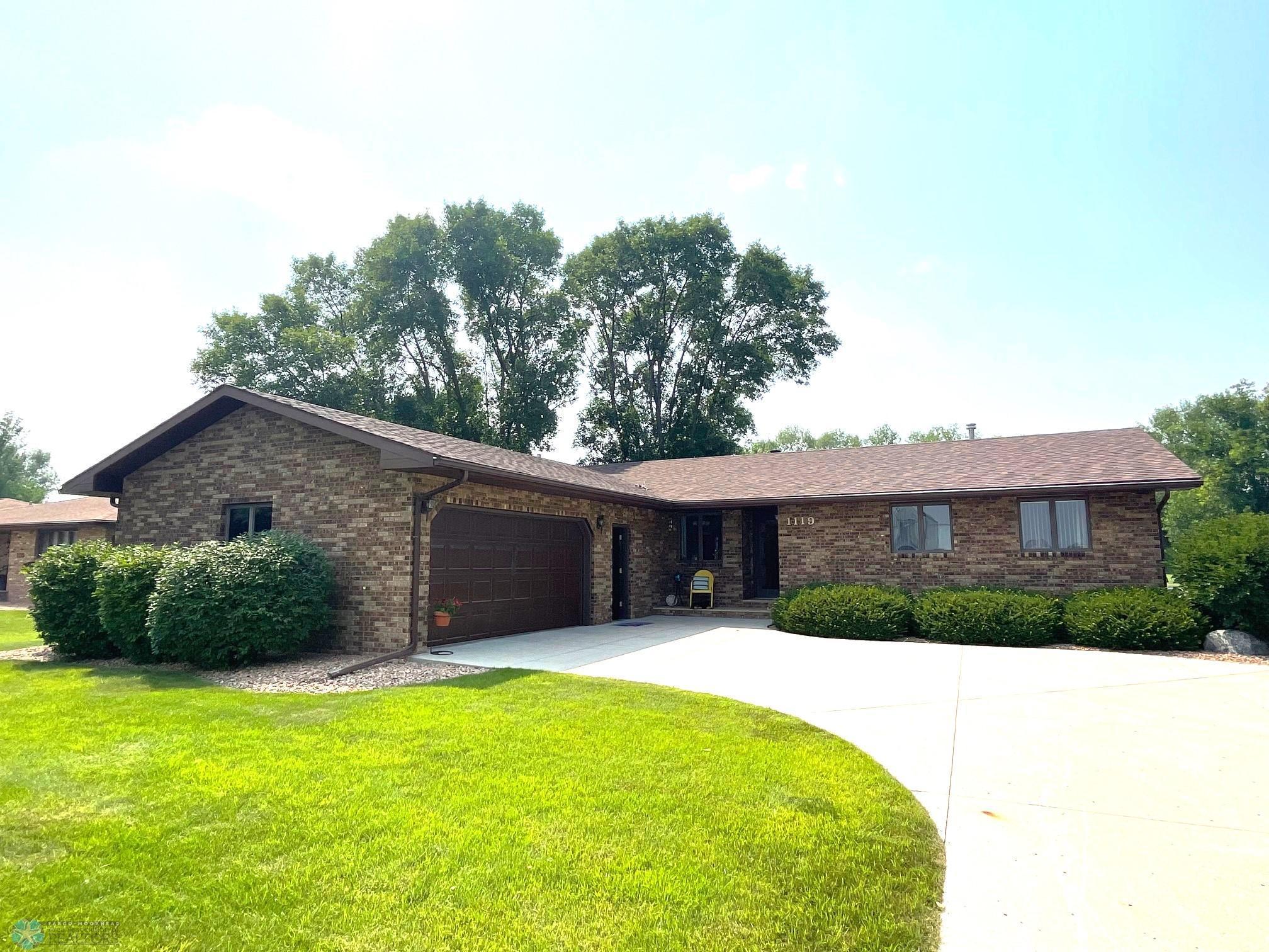 1119 Main Street Breckenridge, MN 56520 - Photo 1 of 65