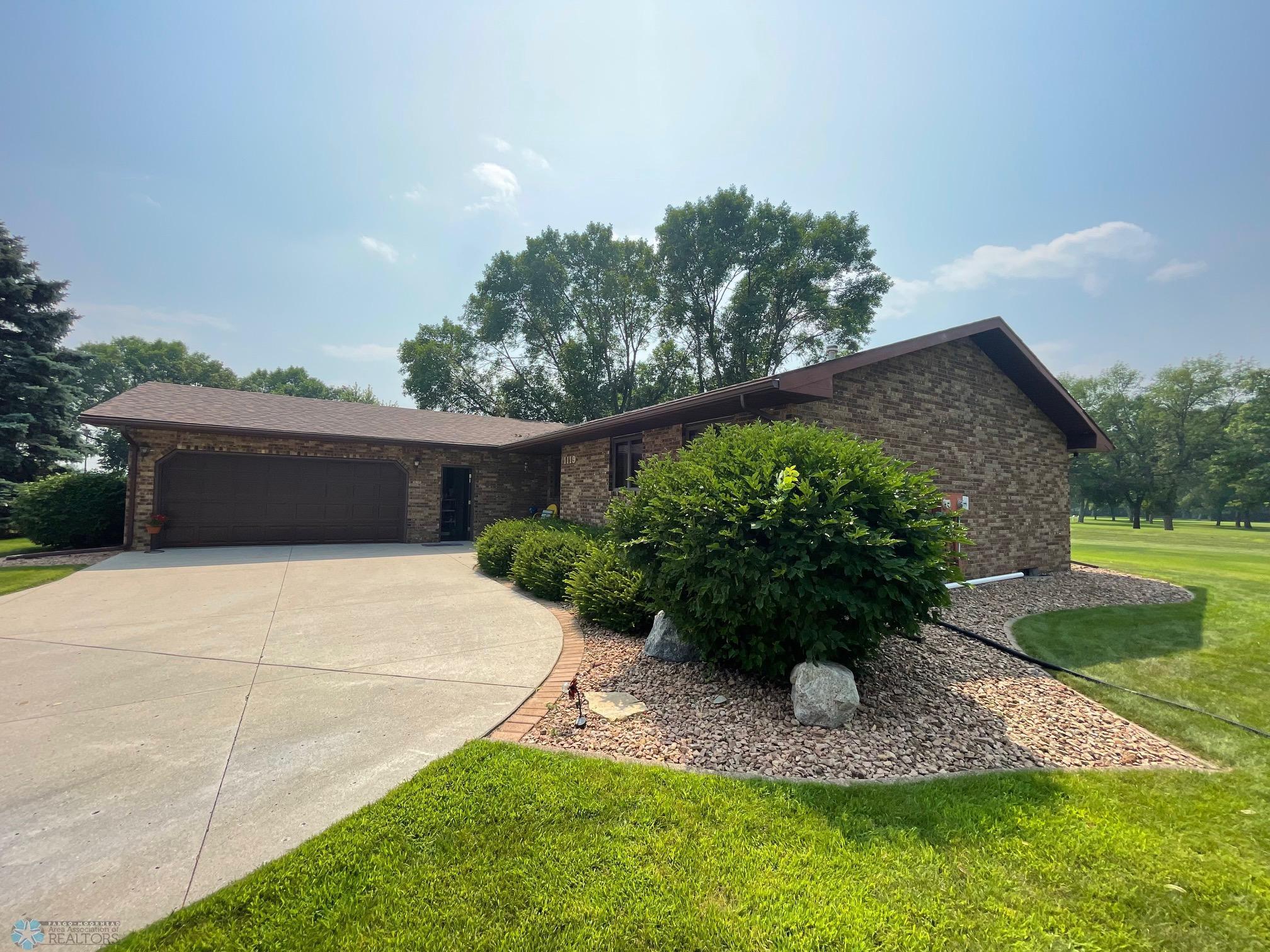 1119 Main Street Breckenridge, MN 56520 - Photo 2 of 65